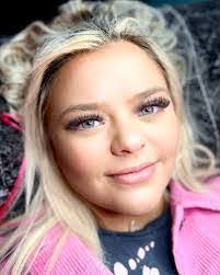 Britney Clemons's Instagram, Twitter & Facebook