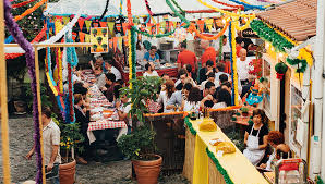 A verdade é que não faltam arraiais para beber, comer e dançar, claro está. Santos Populares Lisboa Em Festa Bestguide Portugal