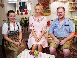 In seiner freizeit geht er gerne wandern oder skifahren. Bauer Sucht Frau 2018 Diese Frauen Stellt Inka Bause Den Zwolf Bauern Vor