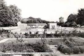An Old Photo Of Marten Grove Lido Barnhurst Near Bexleyheath Kent England Historical London Swimming Pools London Photos