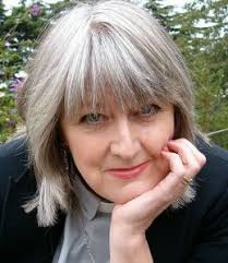 Maggy Whitehouse, comic and vicar: “Let's say The Truth is in Finchley”