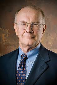 Quest for Distinction: Pepperdine University in the 20th Century: W. David  Baird: 9780997700404: Amazon.com: Books