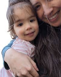 Leslie Mesa's Instagram, Twitter & Facebook