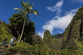 It's towering peaks guard the lush valley floor of iao valley state park. Iao Valley State Park Go Hawaii