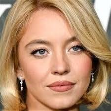 Vanessa Beyer's Instagram, Twitter & Facebook