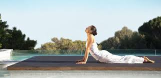 Participate in twice daily yoga, meditation and breathing workshops and dine on yoga breaks guests stay in a luxury hotel so you can find your inner peace in comfort. Yoga Retreats Group Accommodation