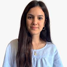 Stephanie Mendonca's Instagram, Twitter & Facebook