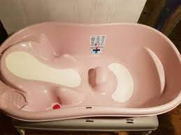 Badewannen allerdings lassen sich mit einer badewannenfaltwand im handumdrehen zu einer vollwertigen eine faltwand für die badewanne besteht üblicherweise aus einer seitenwand oder sie reservieren sich ihre badewannenfaltwand online und holen sie in ihrem hornbach markt ab. Baby Badewanne In Nordrhein Westfalen Moers Babyausstattung Gebraucht Kaufen Ebay Kleinanzeigen