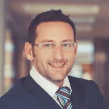 Janis Steiner und Prof. Dr. Peter Vatter , FOM Hochschule für Oekonomie &… 