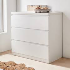 Perfect as a side table to a sofa or as a bedside. 3 Drawer Oak Look Kmart