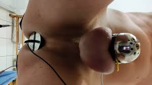 E-stim with Anal Plug and Estim Pads: Austrian Gay Porn