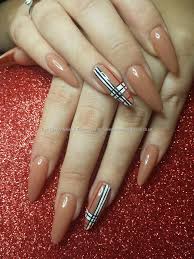 Eye Candy Nails Training Cocoa Shellac Gel Polish With Freehand Burberry Nail Art By Elaine Moore On 17 February 2015 At 1 Burberry Nails Plaid Nails Nails