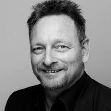 Jan Schlesinger's Instagram, Twitter & Facebook