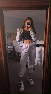 The best hack we have to offer for cute mirror selfies is to work on your poses. Pin By Minie Nestor Darling On My Girls Aesthetic Clothes Cute Poses For Pictures Girl Photography Poses