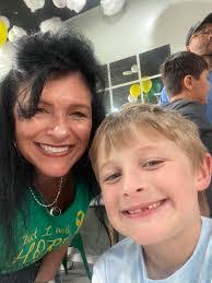 Latisha Hodges's Instagram, Twitter & Facebook