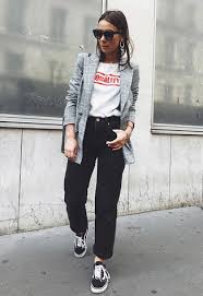 Marc o'polo damen jeans theda boyfriend fit verkürzt, darkblue, gr. Welche T Shirts Mit Schwarzer Boyfriend Jeans Zu Tragen 5 Damen Outfits 2021 Lookastic