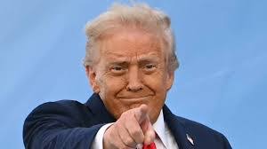 Bethany Tinsley's Instagram, Twitter & Facebook