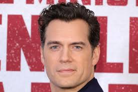 Deadpool & Wolverine director says Henry Cavill got 'sick' smoking cigars  for 8 hours 'Never once did he waver,' says director Shawn Levy  https://www.aniurl.us/4BSQFsOslapn HenryCavillSuperman