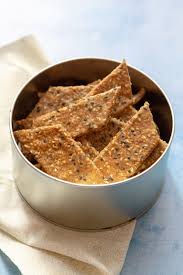 Crackers Maison Au Sesame Au Crackers Maison Sesame In 2020 Homemade Crackers Homemade Crackers Healthy Gourmet Cooking