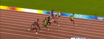 Il record mondiale maschile appartiene al sudafricano wayde van niekerk che ha percorso la distanza in 4303 a rio de janeiro il 14 agosto 2016, in occasione dei giochi olimpici. Usain Bolt Compleanno Periodicodaily Sport Altri Sport