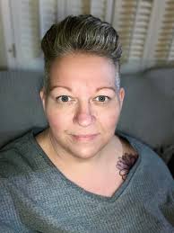 Loving this look should I do this cut and style for my hair?