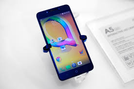 Alcatel A5 LED: Someone, somewhere ...