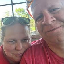 Jamie Caywood and Brian Chestnut's Wedding Registry