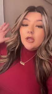 Chyna Thompson (@chydoitbetta)