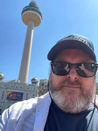 What bookkeeping platforms are recommended for short-term rental properties?