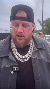 Bunnie Xo Photoshopped Arm