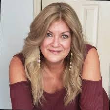 Evelyn Deloatch's Instagram, Twitter & Facebook