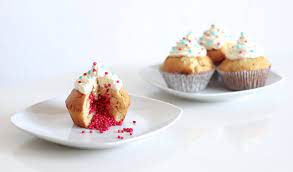 These are perfect for a baby shower, put the color (red, or. Gender Reveal Cupcakes Rezept Backen Reise Mama