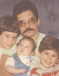 Eric Shoop's Instagram, Twitter & Facebook