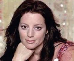 The fan was uwe vandrei, a computer programmer who developed an obsession with her in 1991 when she was 24. Sarah Mclachlan Biography Childhood Life Achievements Timeline