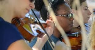 Festival fills all corners of uptown Normal with music