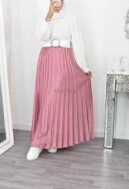 Cette année encore, la jupe plissée s'inscrit comme une pièce incontournable de notre dressing classique, longue, courte ou imprimée, voici notre sélection des 20 jupes plissées qui nous font. Jupe Hiver En Laine Tendance Plisse Turque En Crepe Epais