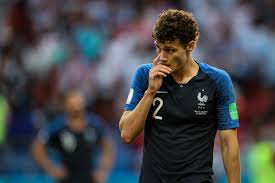 Le but de benjamin pavard, samedi 30 juin 2018, durant le match contre l'argentine a provoqué dans le nord, à jeumont, la ville où il a vécu et grandi, tout le monde est très fier de son exploit. Coupe Du Monde 2018 Les Bleus Chambrent Benjamin Pavard Sur Instagram Et C Est Tres Drole Coupe Du Monde Coupe Du Monde 2018 Football
