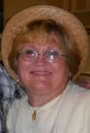 Polly Murray's Instagram, Twitter & Facebook