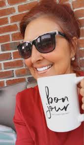 HAPPY MONDAY, my coffee friends, here, there and everywhere ..so much going 