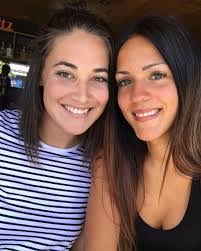 Natalie Bunch's Instagram, Twitter & Facebook