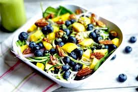 20 Recettes De Salades Delicieuses A Savourer Tout L Ete Recette Salade Ete Recettes De Cuisine Recette Salade