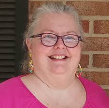 Hi everyone! I'm Breanna. I'm doing a research project about my hometown  (Buladean) and would like your help! If anyone has any photos taken there,  and would like to help, please send