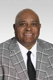 Kirk Rutherford's Instagram, Twitter & Facebook