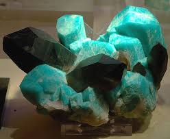 O Amazonite The Gemstone List O Minerals Crystals Rocks Feldspar Gems And Minerals