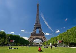 The eiffel tower, france's iconic monument 5 French Monuments And Places Of Interest Etwinningsaverne
