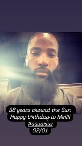 My birthday tomorrow so why not?☺️💙💙 It's an Aquarius thang ♒️☺️💙 38  loading👑......2/10