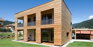 Ein holzhaus gibt es in vielen verschiedenen ausführungen, mit denen sich es auseinanderzusetzen lohnt, bevor es. Holz100 Massivholzhauser Aus 100 Holz Individuell Geplant Naturlich Bauen Sanieren Spindler Gmbh Stadtsteinach Kulmbach Oberfranken