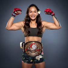 Friday, june 25, 2021 location: Bellator 254 Champion Ilima Lei Macfarlane Sees No Pressure In Toughest Defence To Date Against Juliana Velasquez At Mohegan Sun