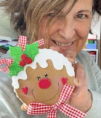 Lisa Lecompte's Instagram, Twitter & Facebook