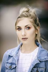 Nikon 200mm F2 AF-S VR is a Beast for Portraits